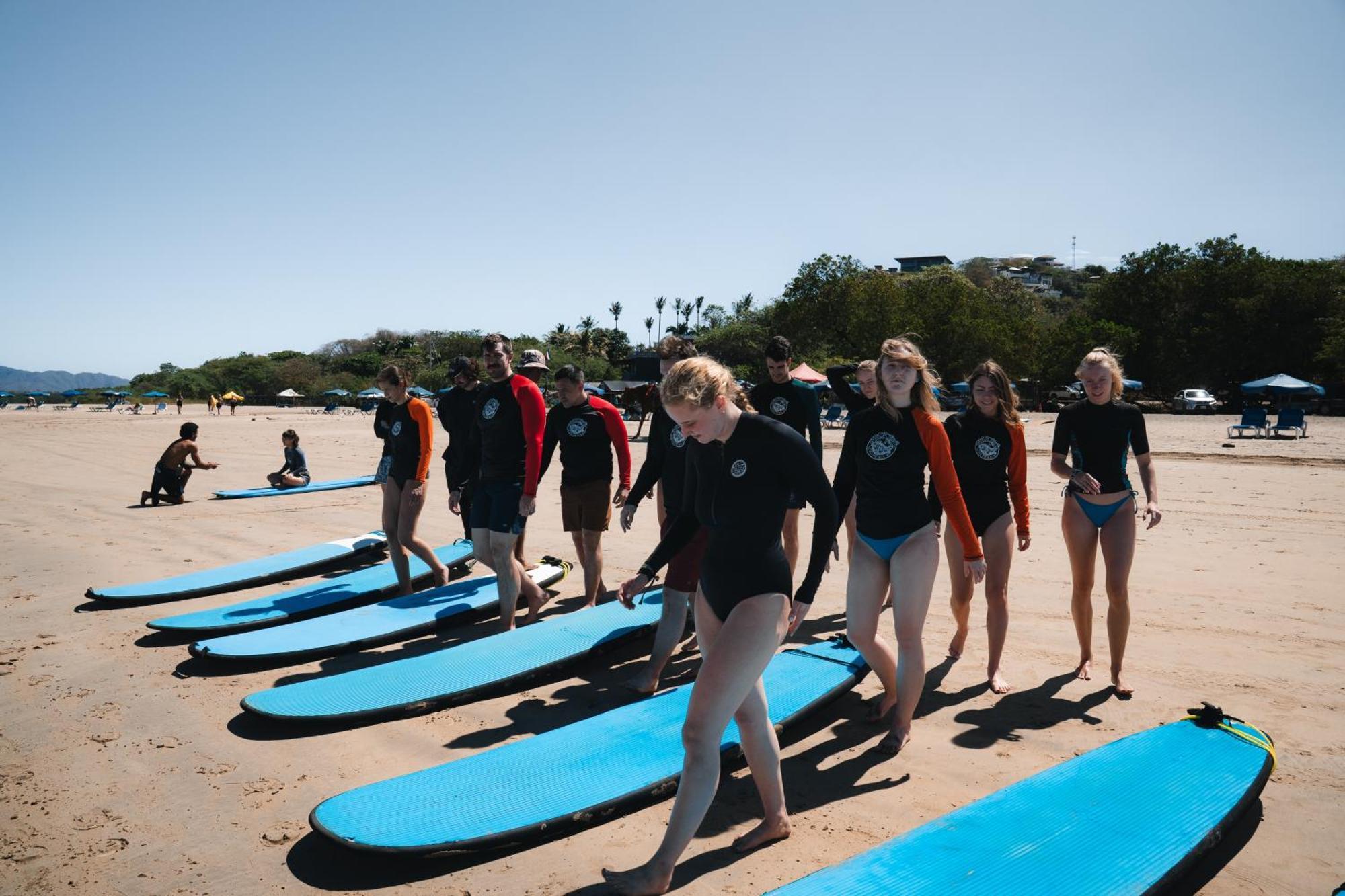 Iguana Surf Camp Hotell Tamarindo Exteriör bild